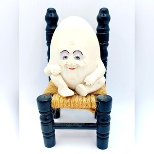 Vtg 1993 Allyson Nagel Egbert Humpty Dumpty Egg Statue Figure Sitting in Chair‎